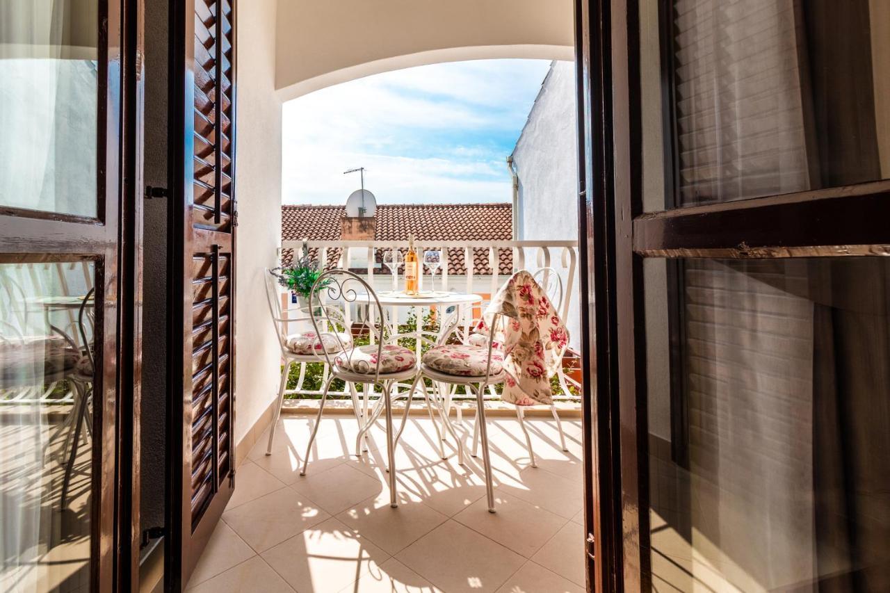 Sunny Beach Apartment Lavica Podstrana Ngoại thất bức ảnh